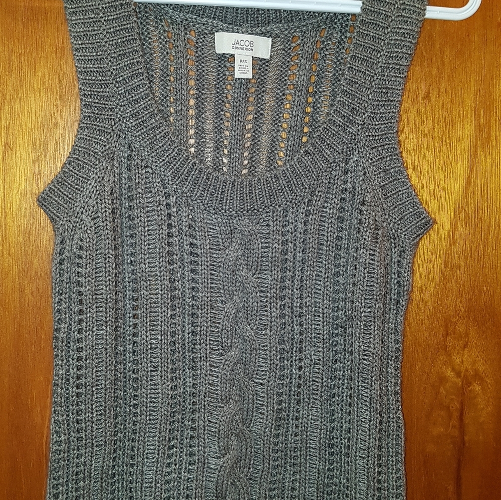 Jacob gray sweater vest sz small